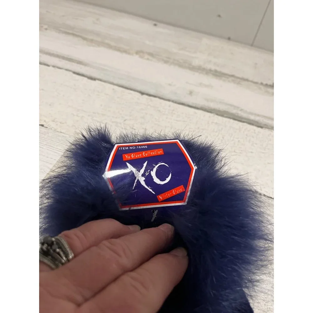 XO purple winter gloves with furry Angola trim. NWT